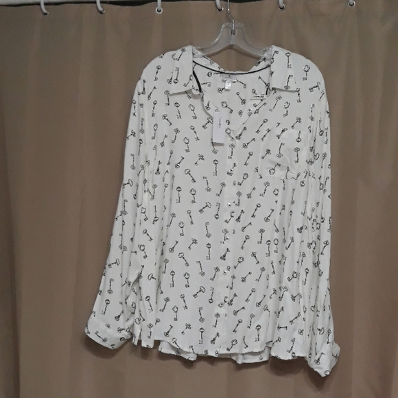 Dress Barn Tops - Dressbarn career blouse